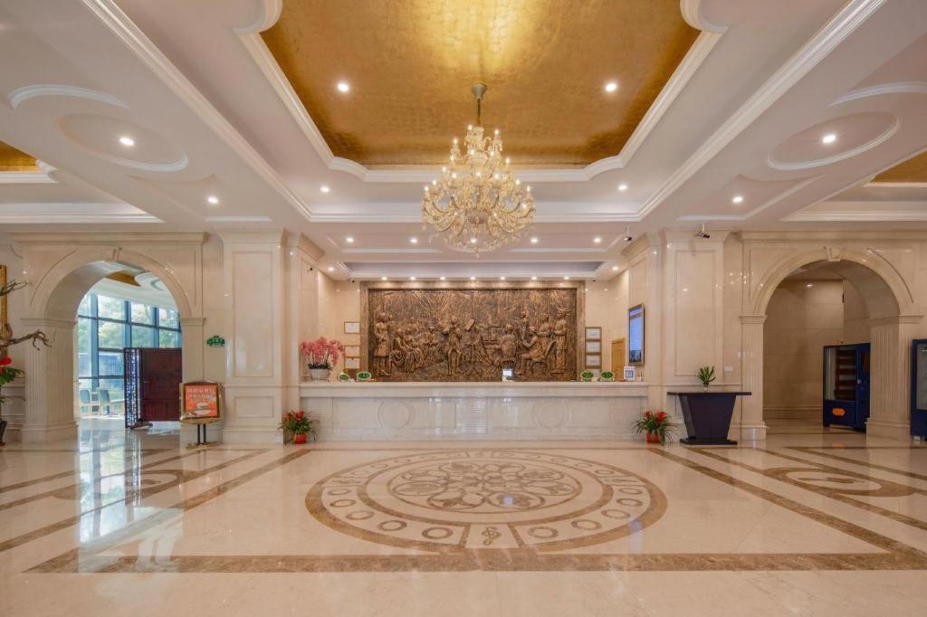 Vienna International Hotel Shanghai Pujiang Dış mekan fotoğraf