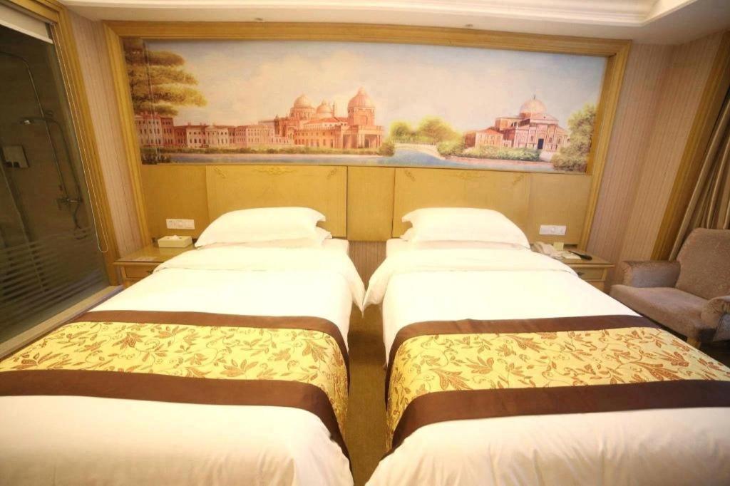 Vienna International Hotel Shanghai Pujiang Dış mekan fotoğraf