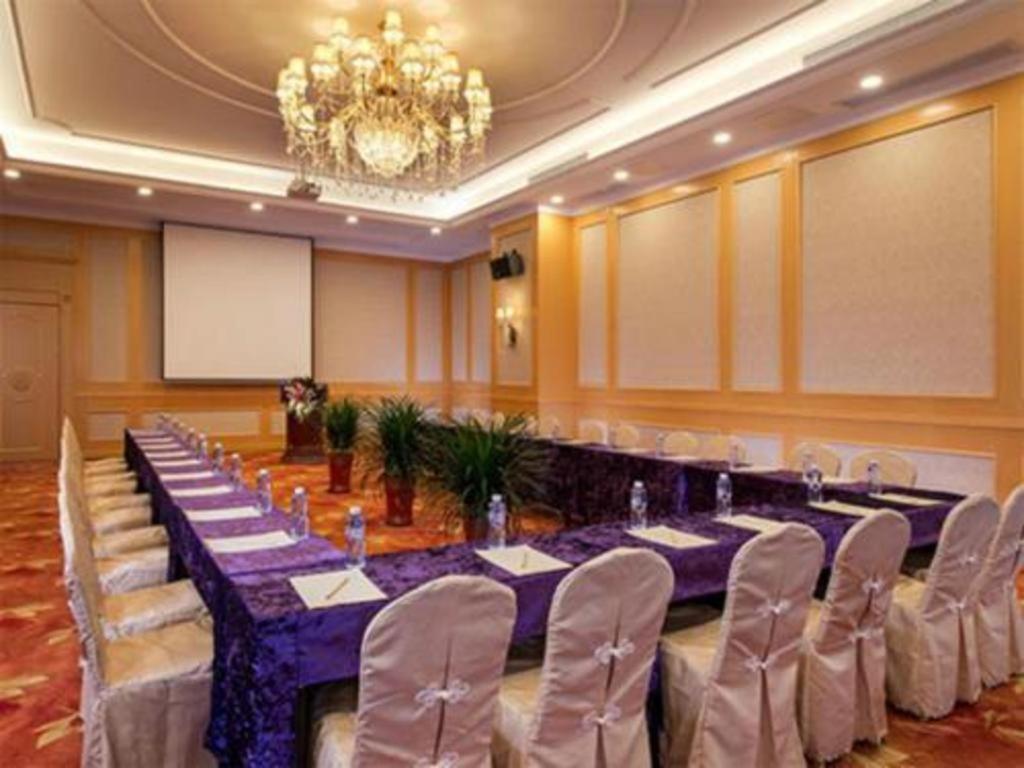 Vienna International Hotel Shanghai Pujiang Dış mekan fotoğraf