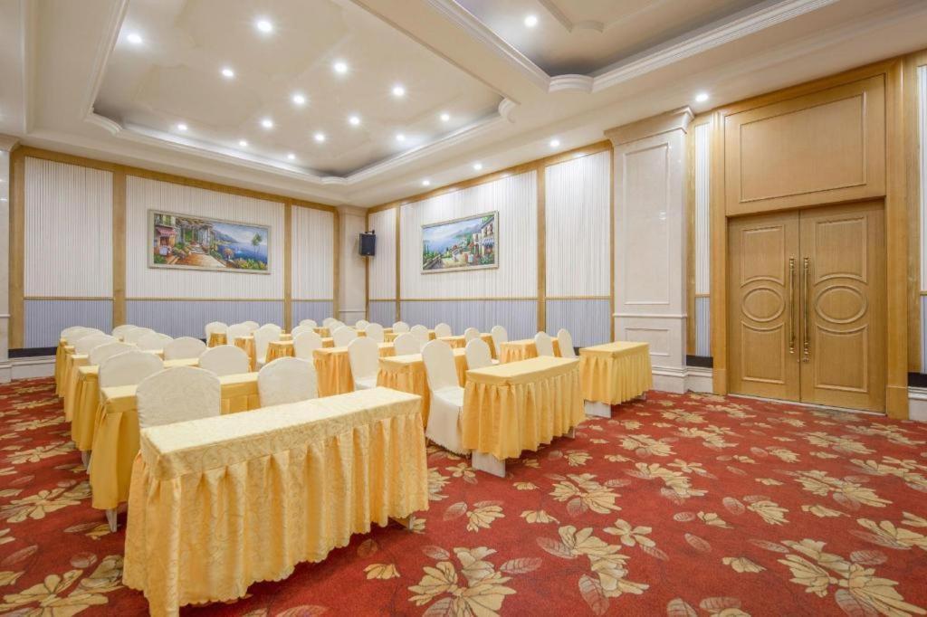 Vienna International Hotel Shanghai Pujiang Dış mekan fotoğraf
